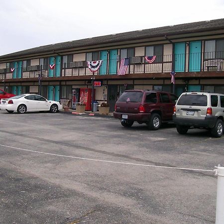 Osage Bluff LodgeWarsaw エクステリア 写真